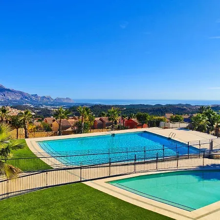 Villa Hills - With 180 View Pool *